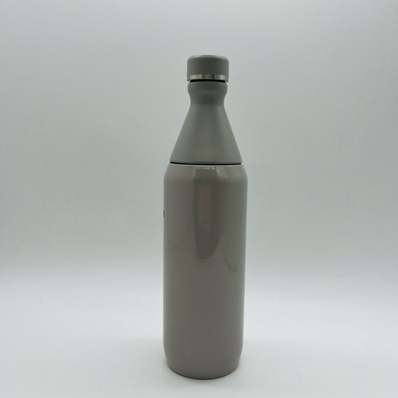 STANLEY UNISEX INSULATED THERMOS/TRAVEL INSULATED WATER BOTTLE 20 OZ - Picture 3 of 13